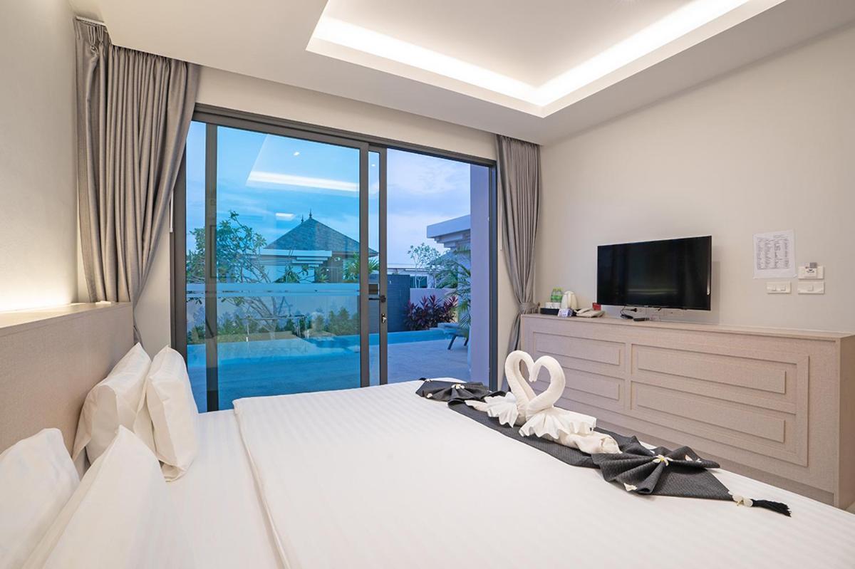 Gold Chariot Pool Villa, Phuket - Sha Plus Certified Bang Tao Beach  Exterior photo