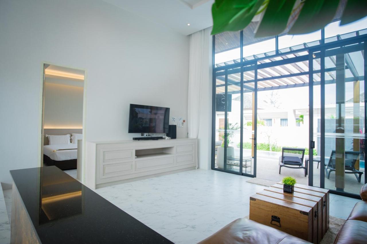 Gold Chariot Pool Villa, Phuket - Sha Plus Certified Bang Tao Beach  Exterior photo