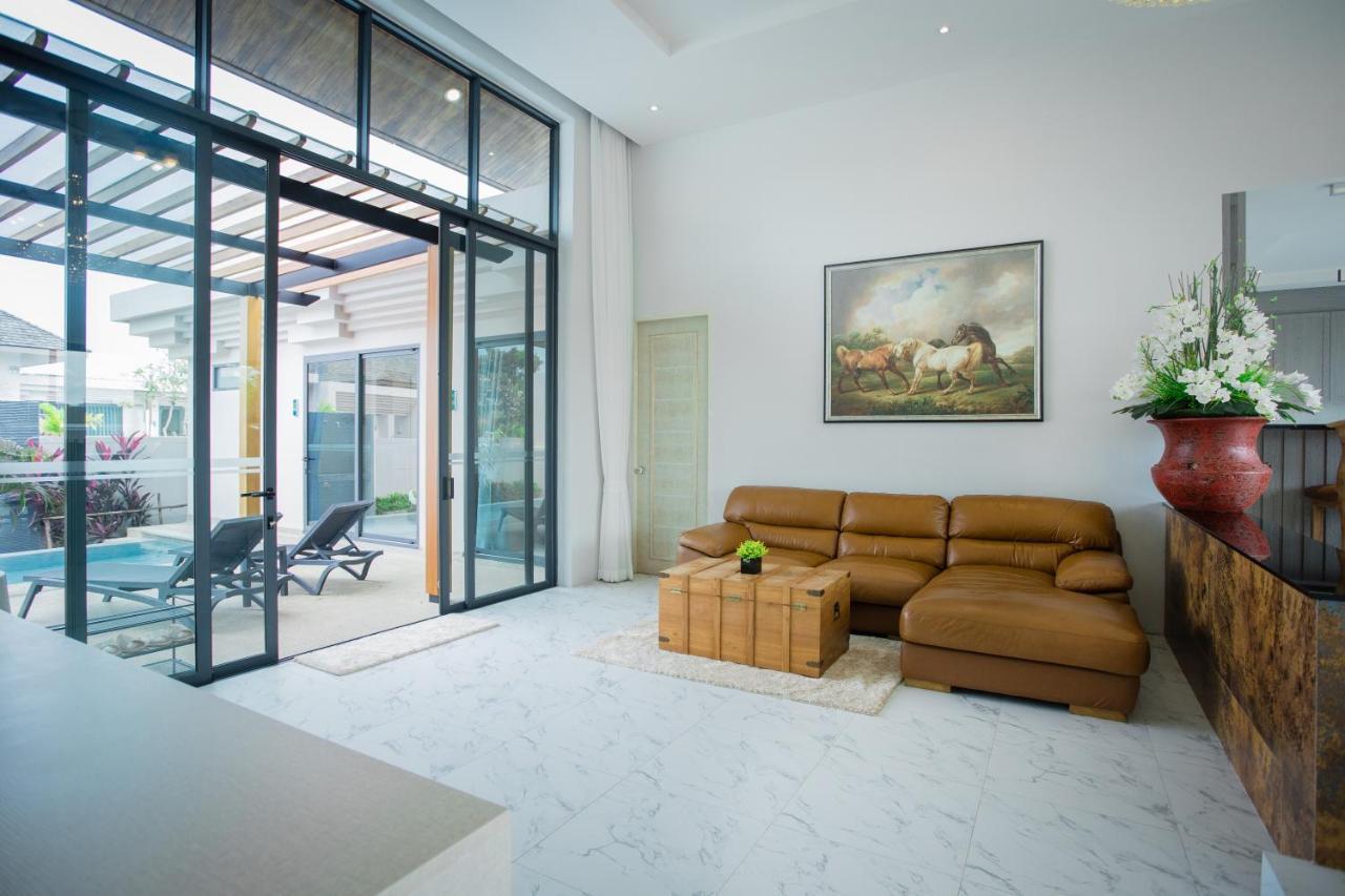 Gold Chariot Pool Villa, Phuket - Sha Plus Certified Bang Tao Beach  Exterior photo