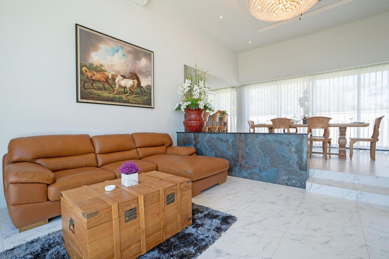 Gold Chariot Pool Villa, Phuket - Sha Plus Certified Bang Tao Beach  Exterior photo